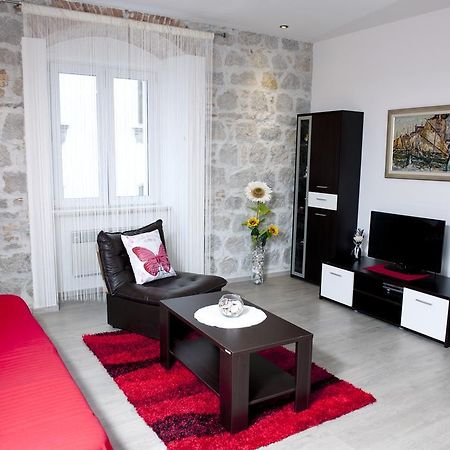 Apartman U Srcu Grada - Ilicev Prolaz Split Bagian luar foto