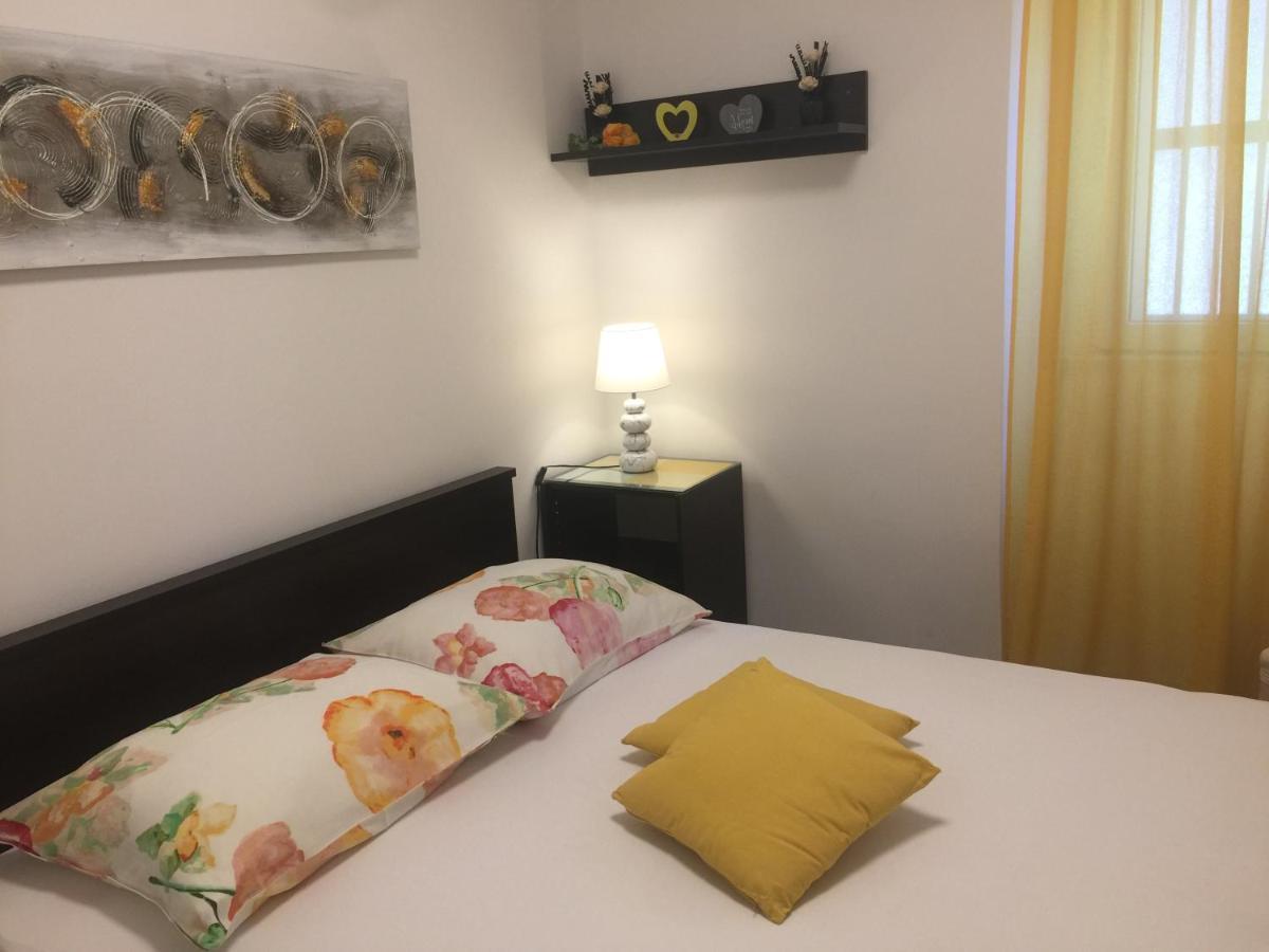 Apartman U Srcu Grada - Ilicev Prolaz Split Bagian luar foto