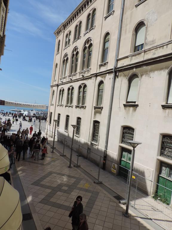 Apartman U Srcu Grada - Ilicev Prolaz Split Bagian luar foto