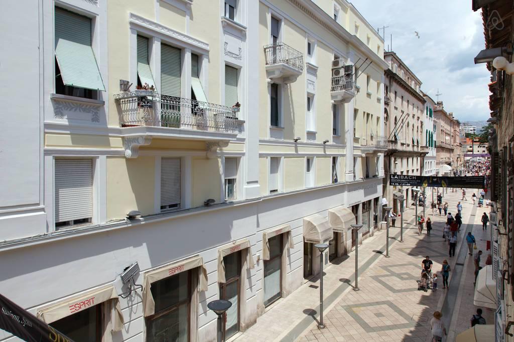 Apartman U Srcu Grada - Ilicev Prolaz Split Bagian luar foto