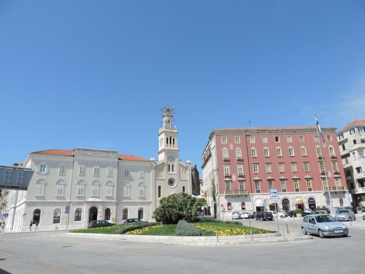 Apartman U Srcu Grada - Ilicev Prolaz Split Bagian luar foto